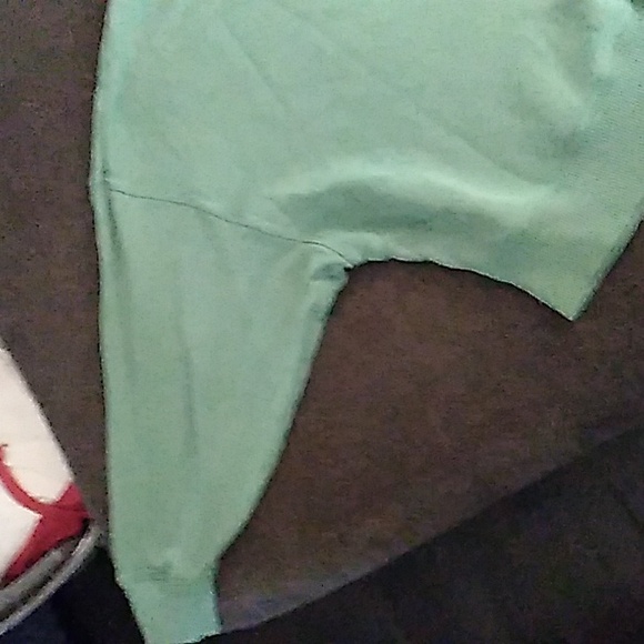 American Eagle crop top - Picture 3 of 3